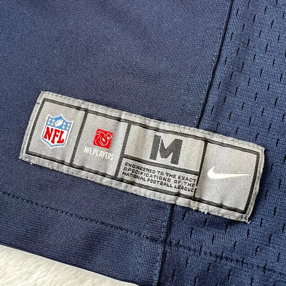 Nike good preowned